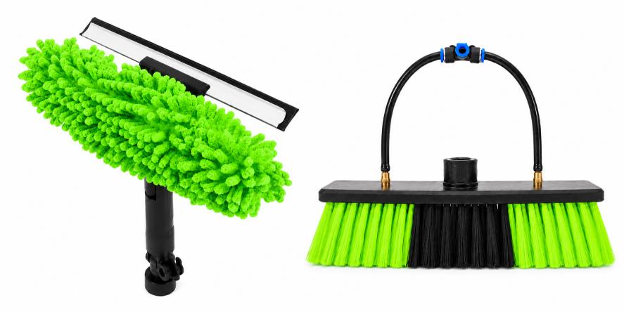 Green cleaning heads for water fed poles